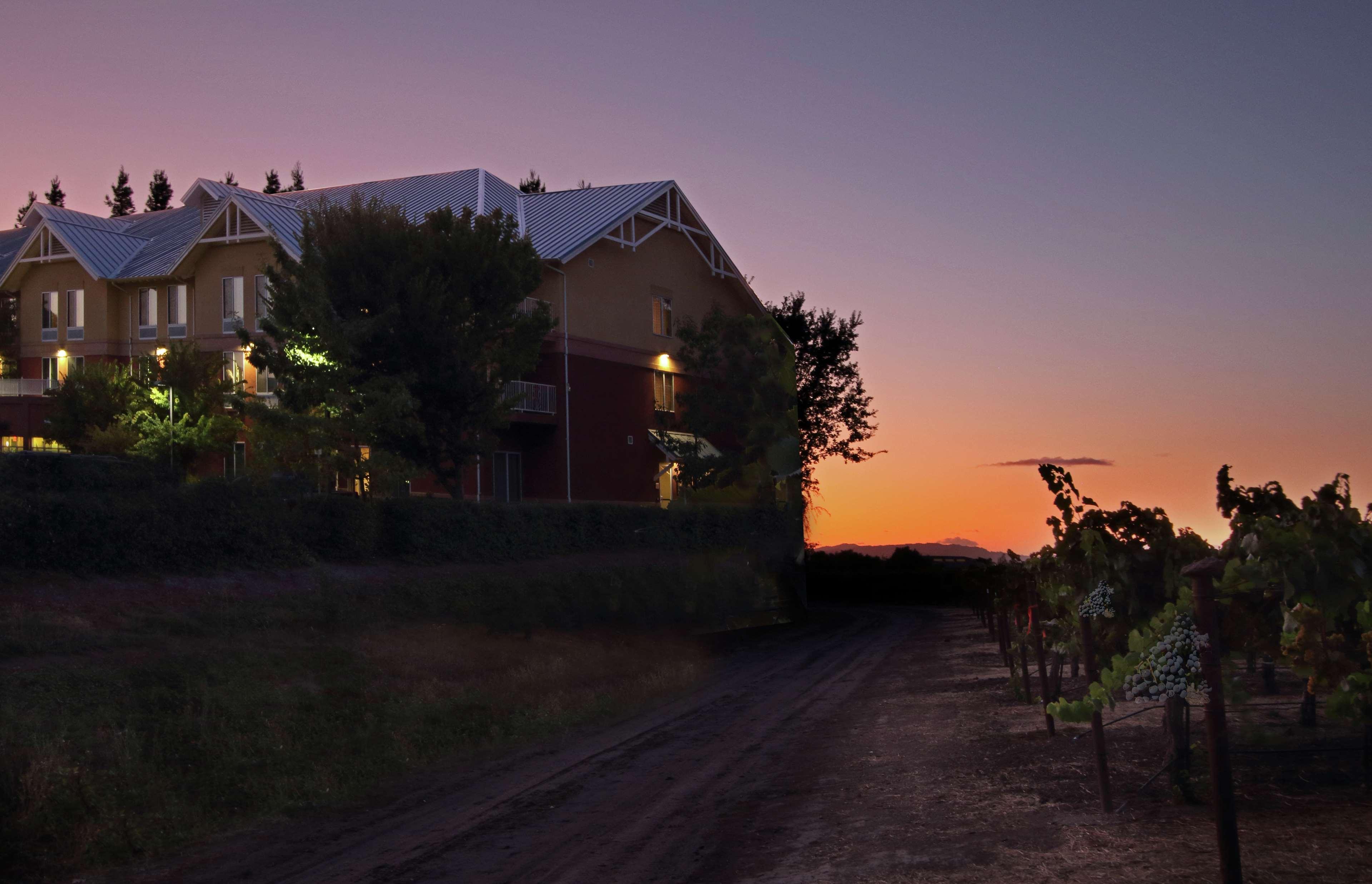 Hilton Garden Inn Sonoma County Airport Santa Rosa Exterior foto