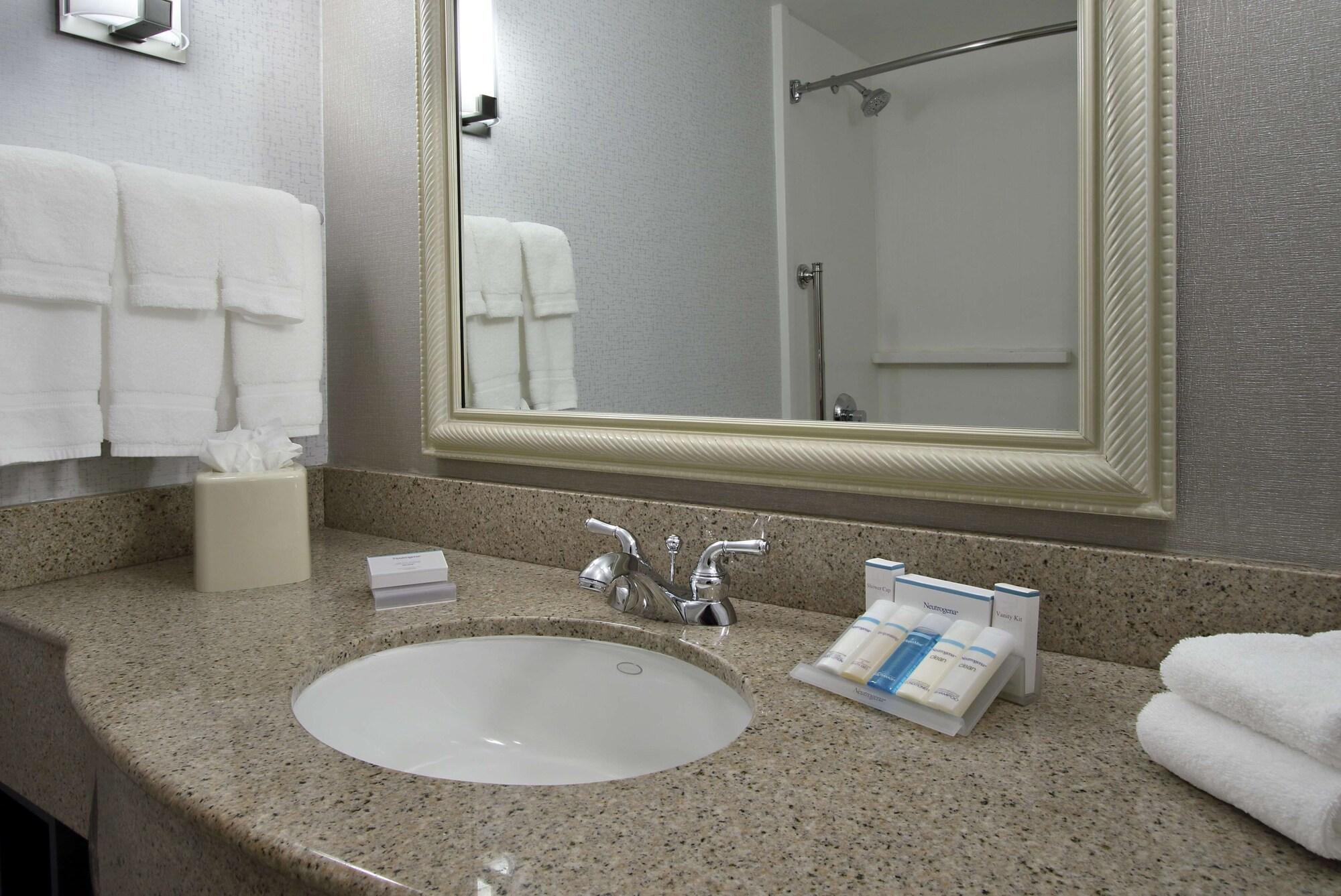 Hilton Garden Inn Sonoma County Airport Santa Rosa Exterior foto